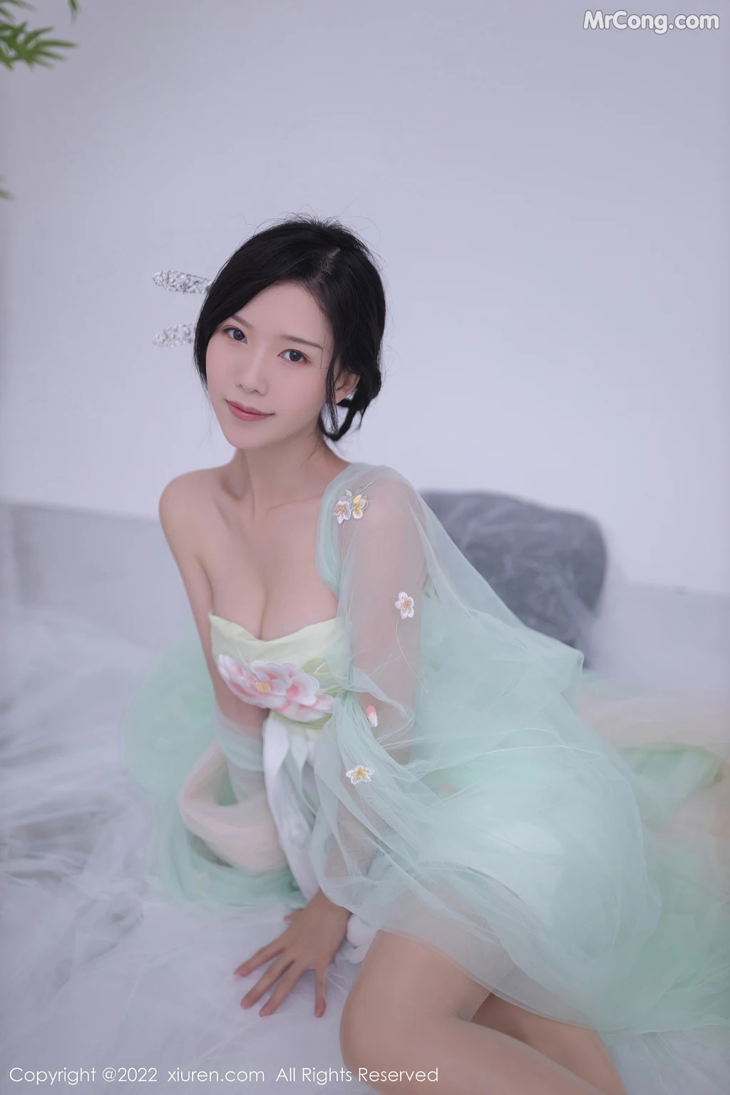 XIUREN No.5345: 利世 (73 photos)