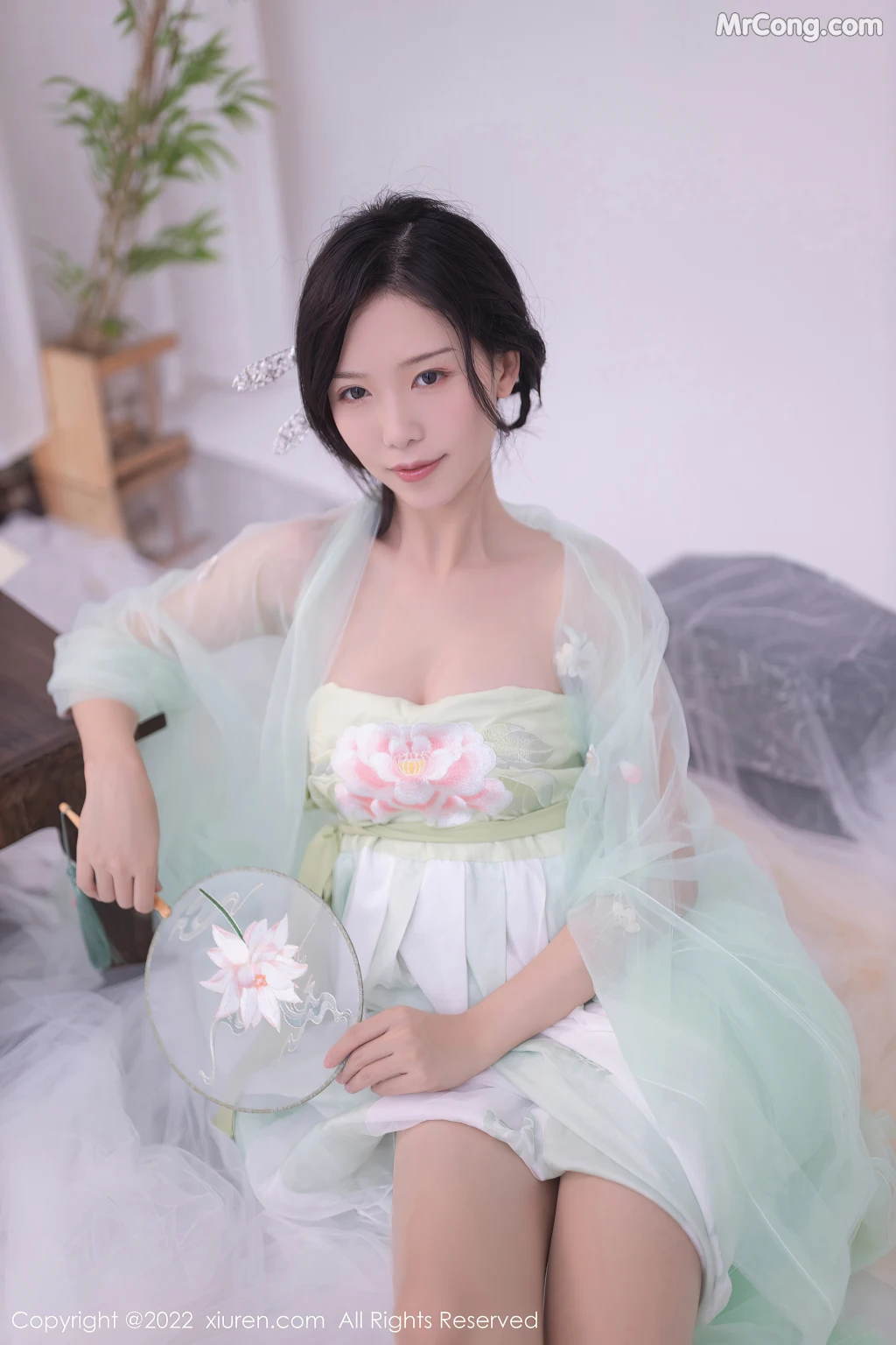 XIUREN No.5345: 利世 (73 photos)