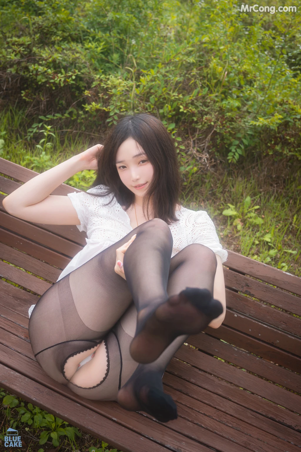 [BLUECAKE] Bambi (밤비): Doki Doki , Amenokade (+RED.Ver) (215 photos)