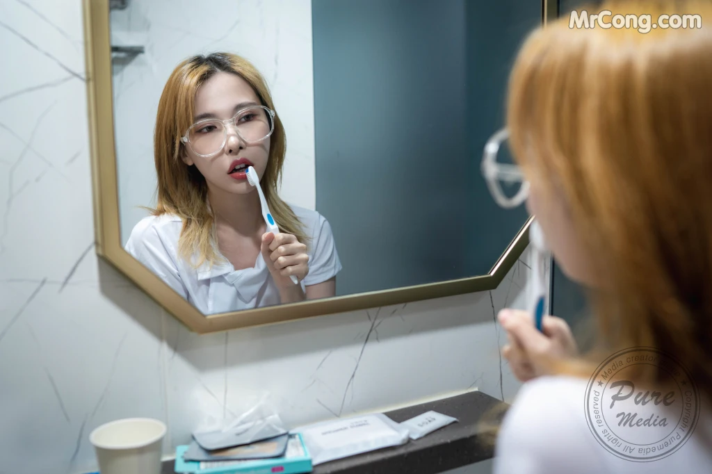 Pure Media Vol.206: Uhye (이유혜) – Fainted Nurse (101 photos) – Page 3