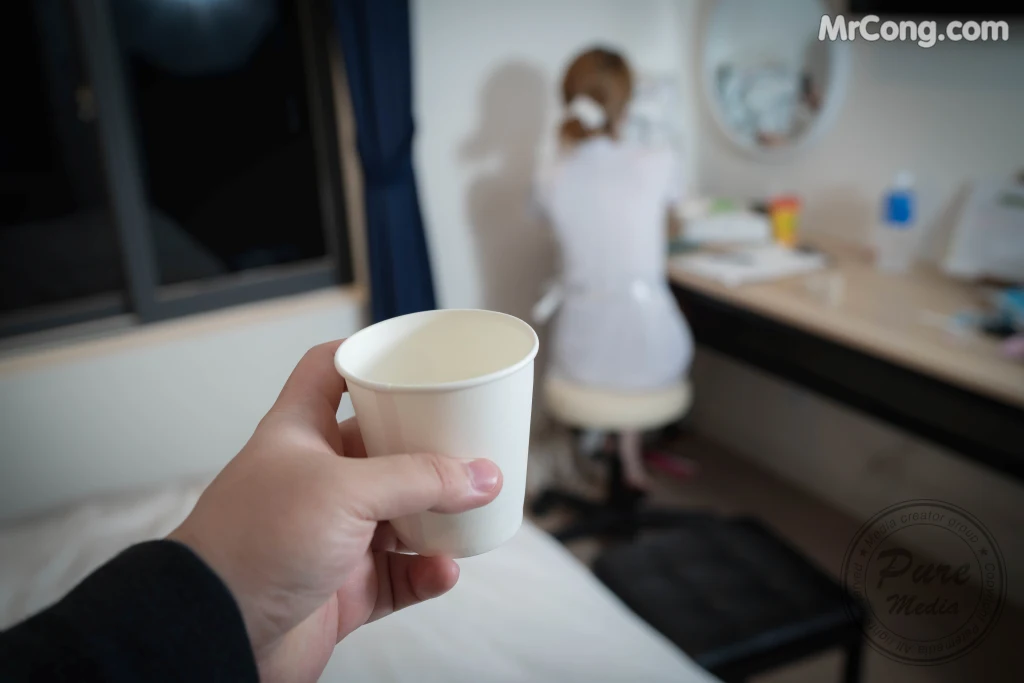 Pure Media Vol.206: Uhye (이유혜) – Fainted Nurse (101 photos) – Page 4