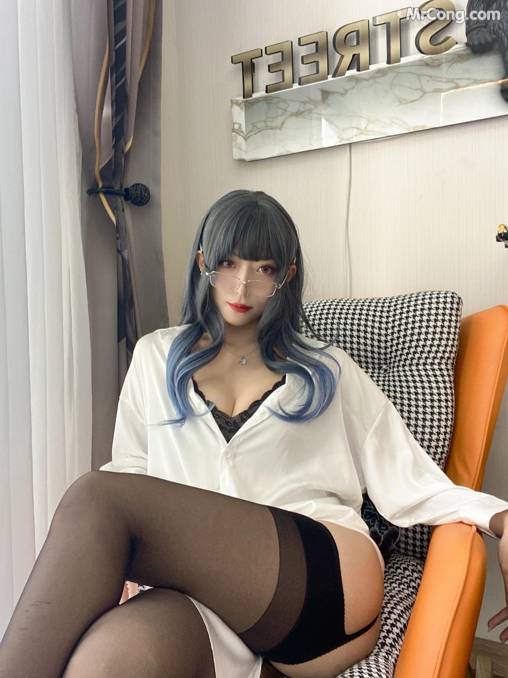 Coser@Money冷冷 No.19: 衬衫裙 (84 photos + 2 videos)
