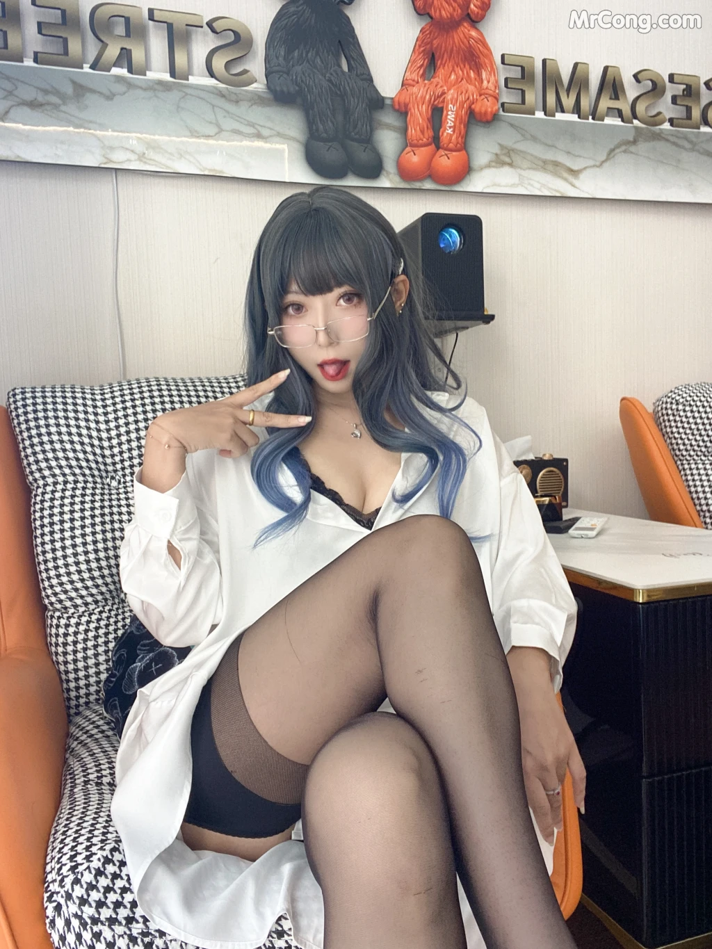 Coser@Money冷冷 No.19: 衬衫裙 (84 photos + 2 videos)