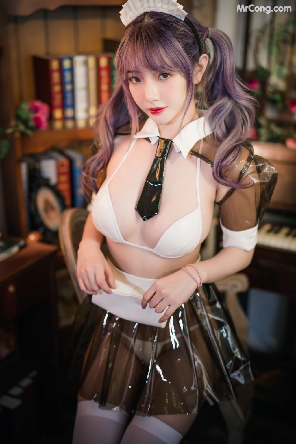 Coser@雯妹不讲道理 No.047: 透明皮衣女仆 (18 photos)