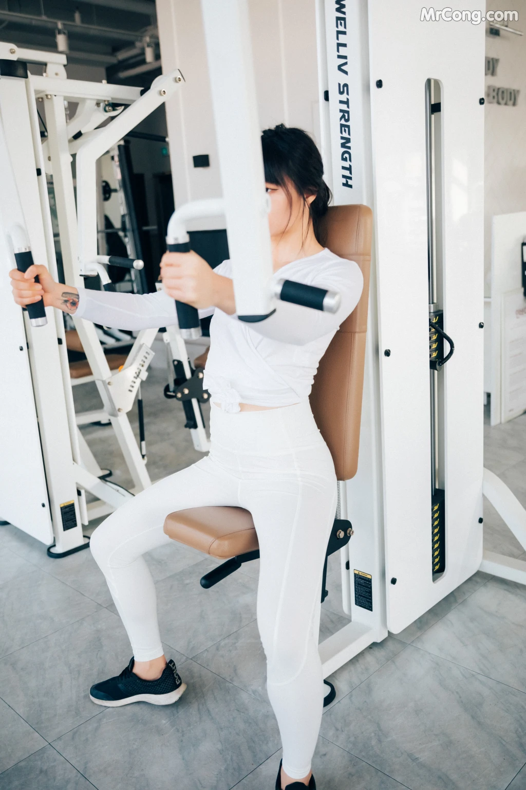 [Loozy] Kissme: Strip Fitness (85 photos + 7 videos) – Page 3