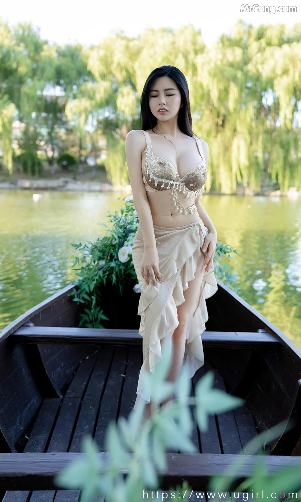 UGIRLS – Ai You Wu App No.2414: Selena (娜露) (35 photos) – Page 2