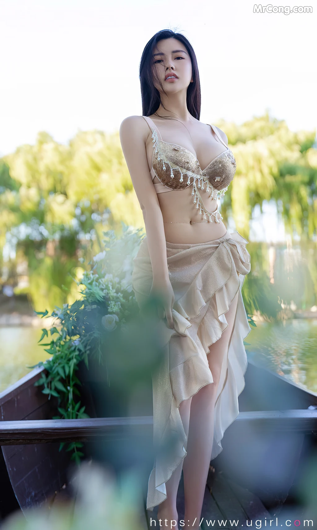 UGIRLS – Ai You Wu App No.2414: Selena (娜露) (35 photos) – Page 2