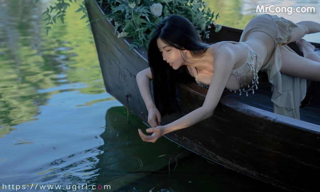 UGIRLS – Ai You Wu App No.2414: Selena (娜露) (35 photos) – Page 3