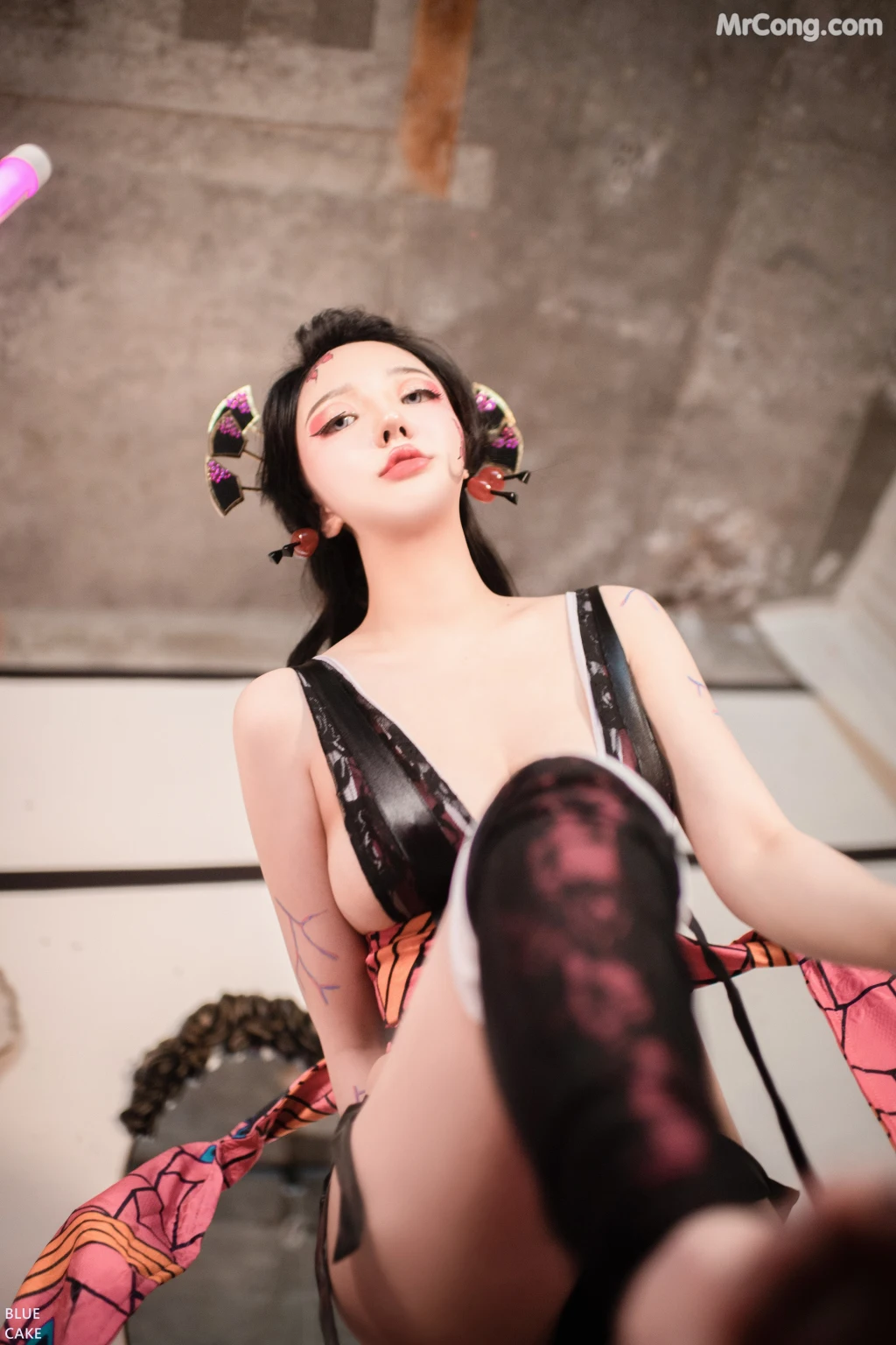 [BLUECAKE] Son Ye-Eun (손예은): RED ONI (105 photos) – Page 4