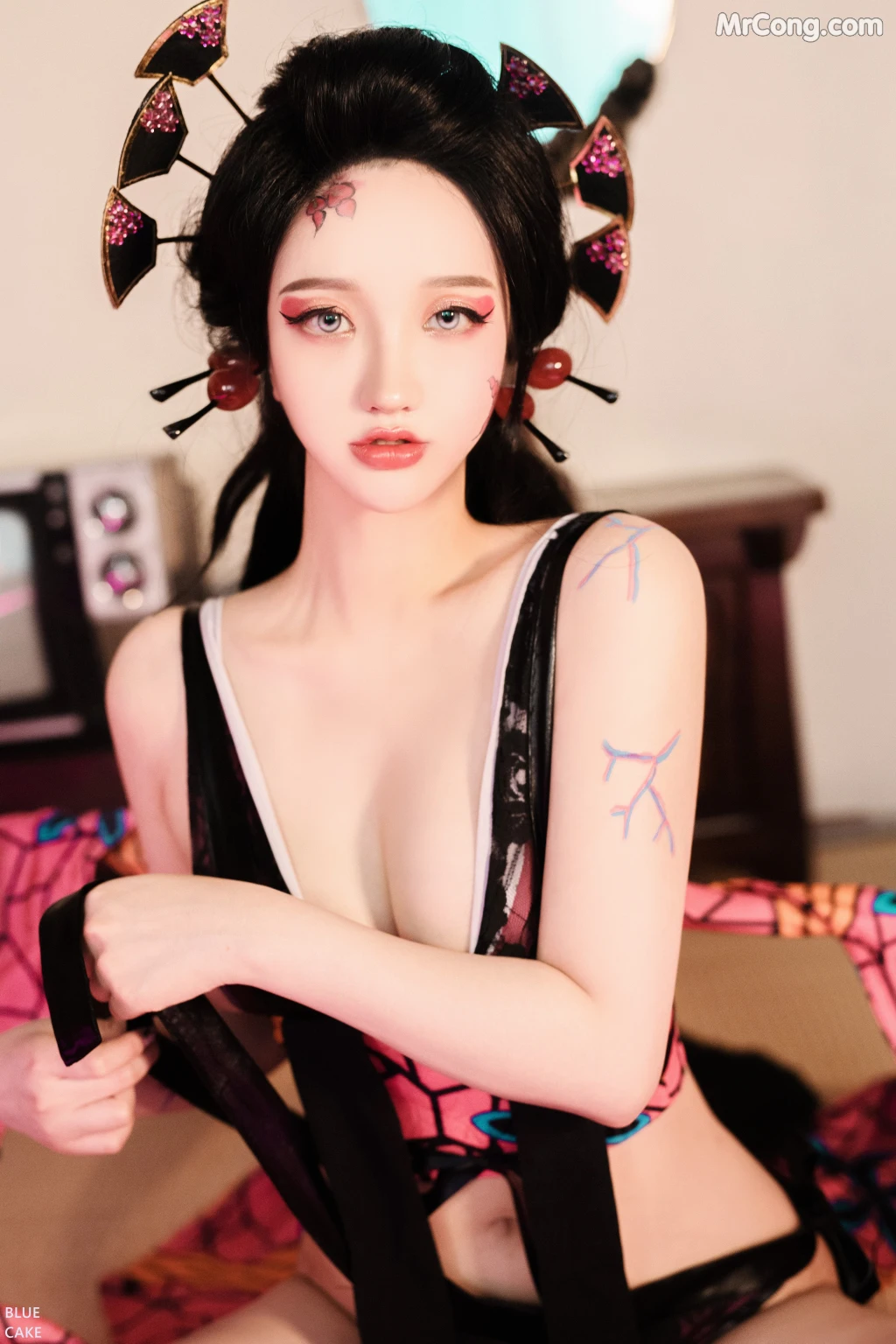 [BLUECAKE] Son Ye-Eun (손예은): RED ONI (105 photos) – Page 4