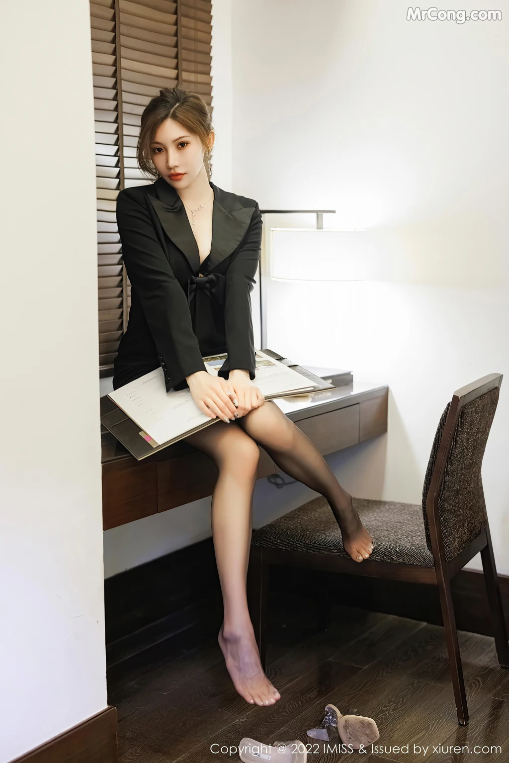 IMISS Vol.695: Xiao Hu Li (小狐狸Kathryn) (55 photos)