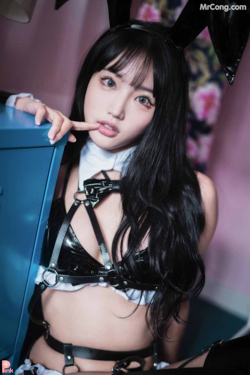 [PINK] Linda: Bunny Girl + Swimsuit (119 photos)