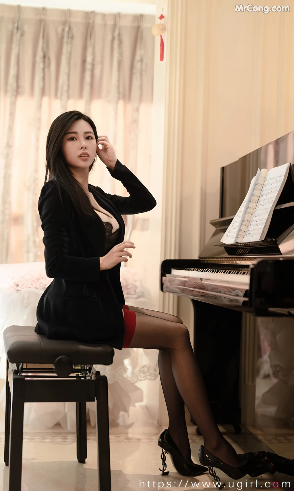 UGIRLS – Ai You Wu App No.2424: Selena (娜露) (35 photos) – Page 2