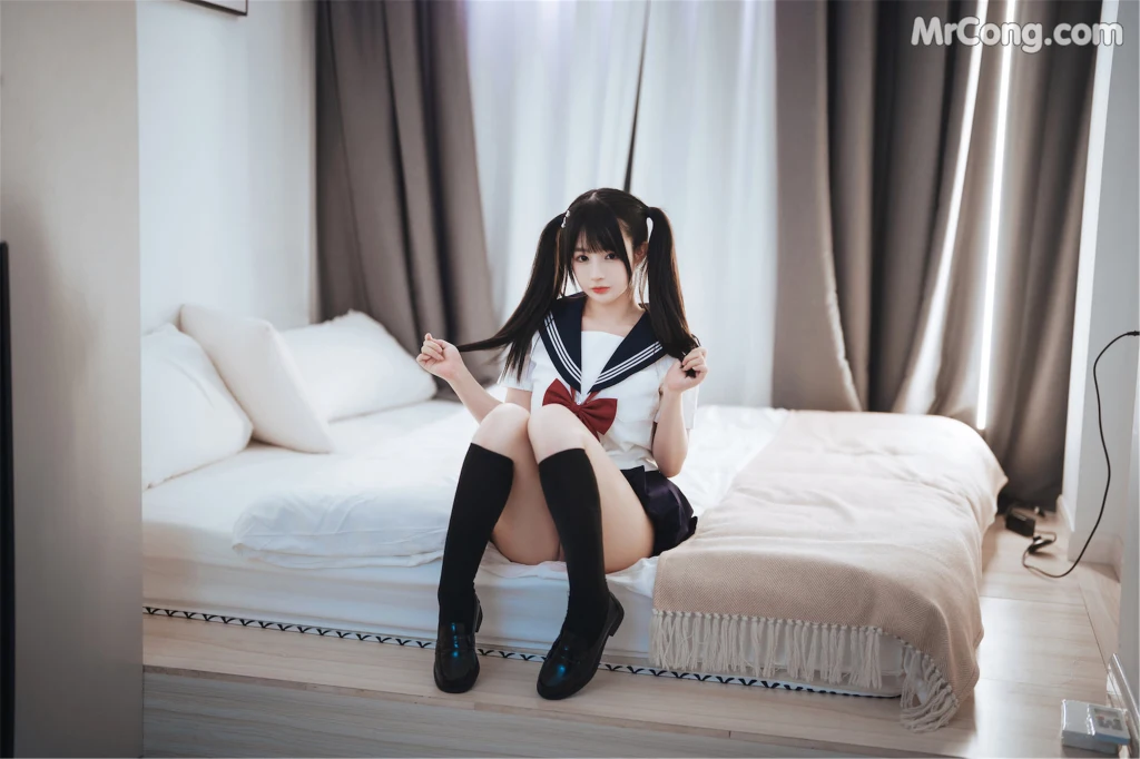 Coser@桜井宁宁 Vol.062: 双马尾JK (70 photos) – Page 2