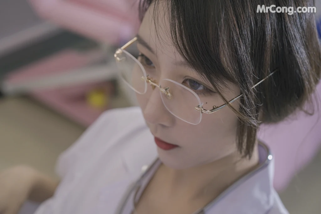 Coser@云溪溪 (Yunx1x1) Vol.030: 奶桃 N47医护 (80 photos + 1 video) – Page 2