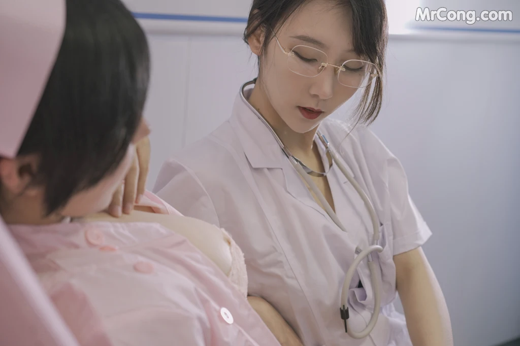 Coser@云溪溪 (Yunx1x1) Vol.030: 奶桃 N47医护 (80 photos + 1 video) – Page 4
