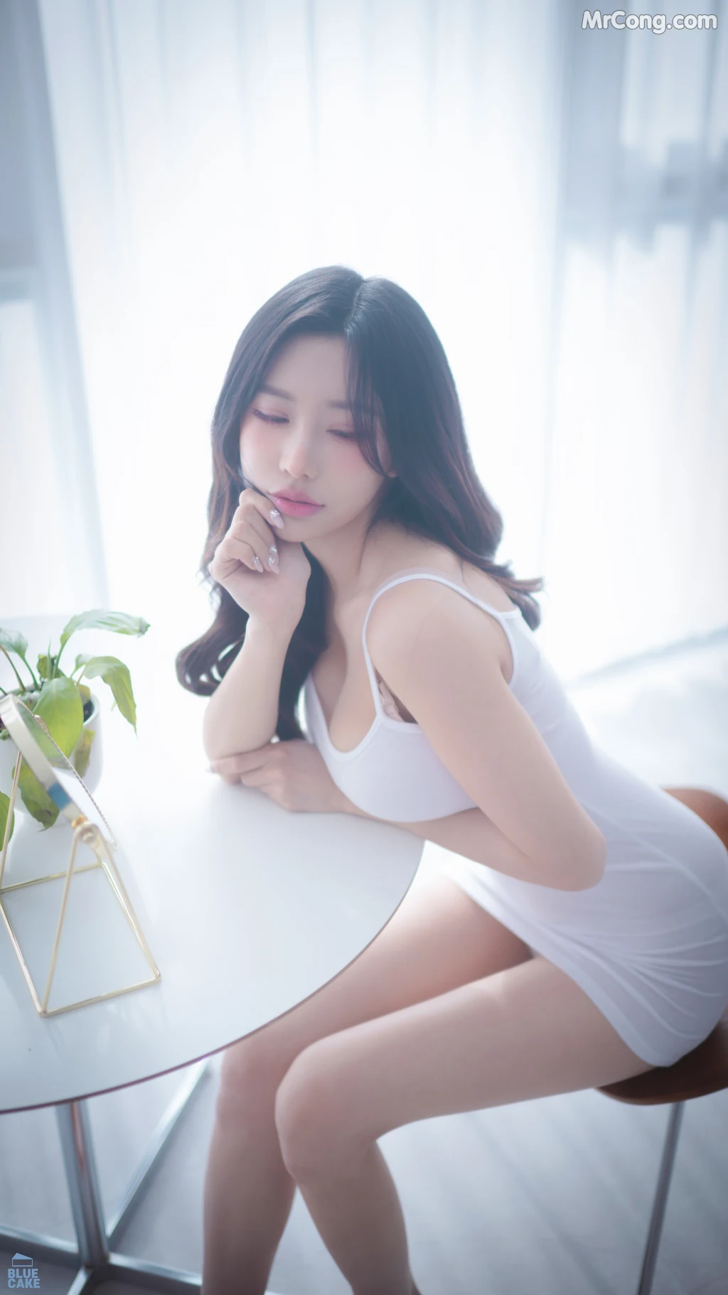 [BLUECAKE] YeonYu (연유): Real Boob (RED.Ver) (190 photos + 1 video)