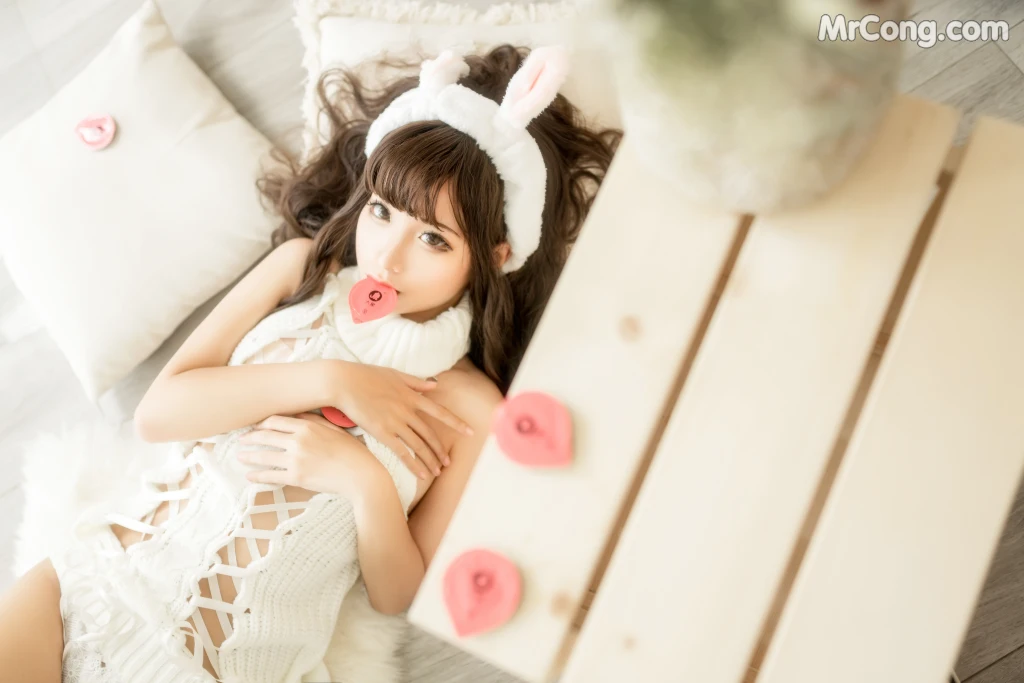 Coser@蠢沫沫 (chunmomo) Vol.082: 毛衣兔子 (40 photos) – Page 4