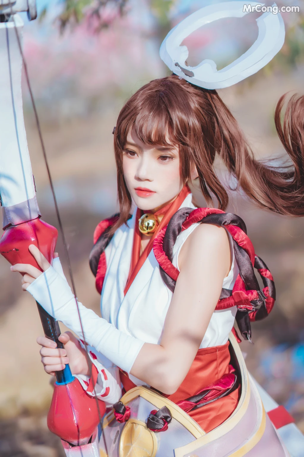 Coser@桜桃喵 Vol.134: 花见巫女 (32 photos) – Page 2