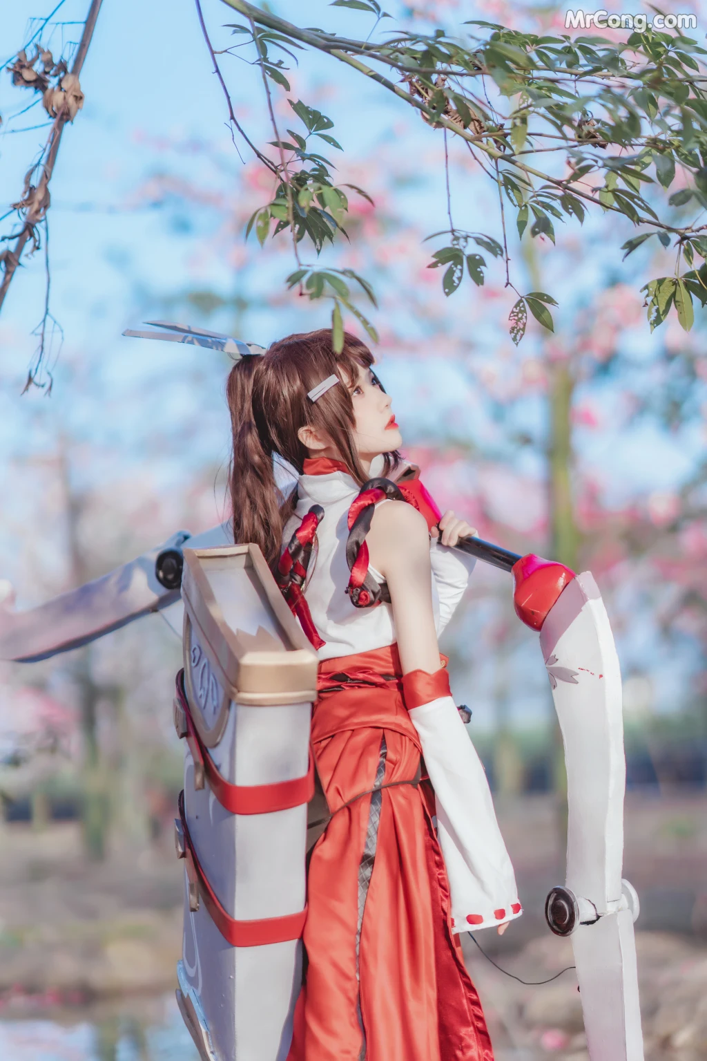 Coser@桜桃喵 Vol.134: 花见巫女 (32 photos) – Page 2
