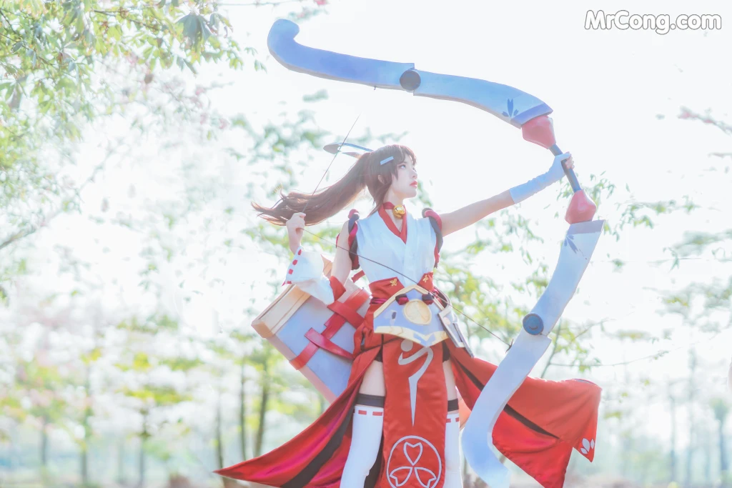 Coser@桜桃喵 Vol.134: 花见巫女 (32 photos) – Page 2