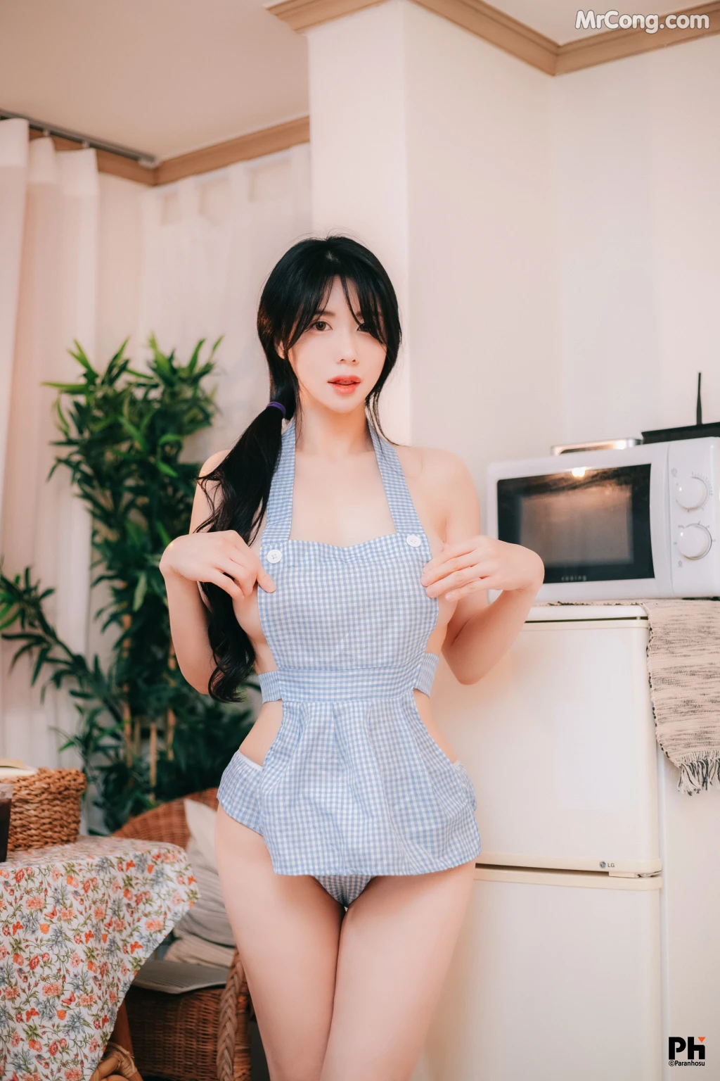 [Paranhosu] Sia_S22: Photo Book Vol.2 Girlfriend (163 photos)