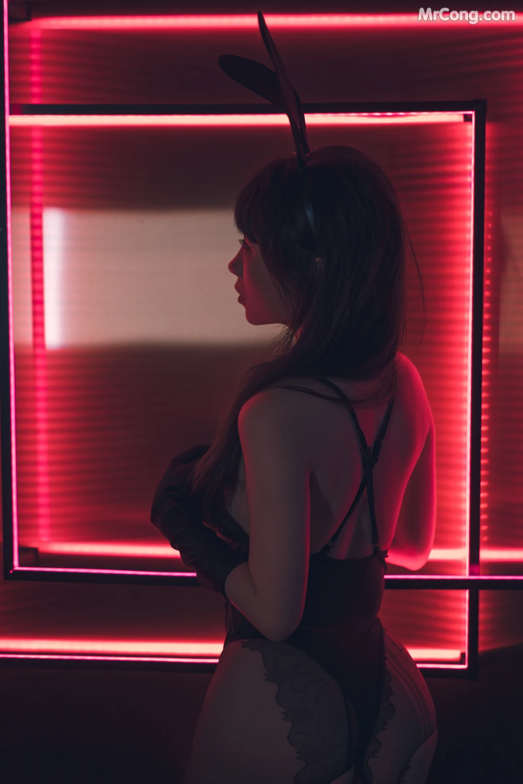 Coser@usejan蓝蓝 Vol.001: 黑兔 (33 photos)